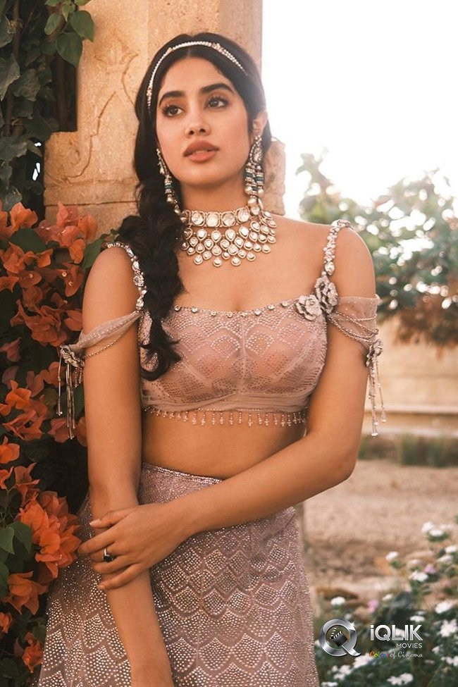 Janhvi-Kapoor